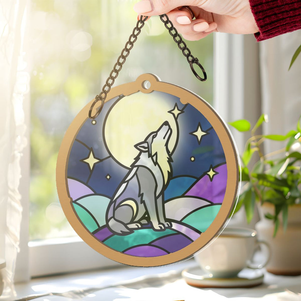 Howling Wolf Moon Circle Window Hanging Suncatcher